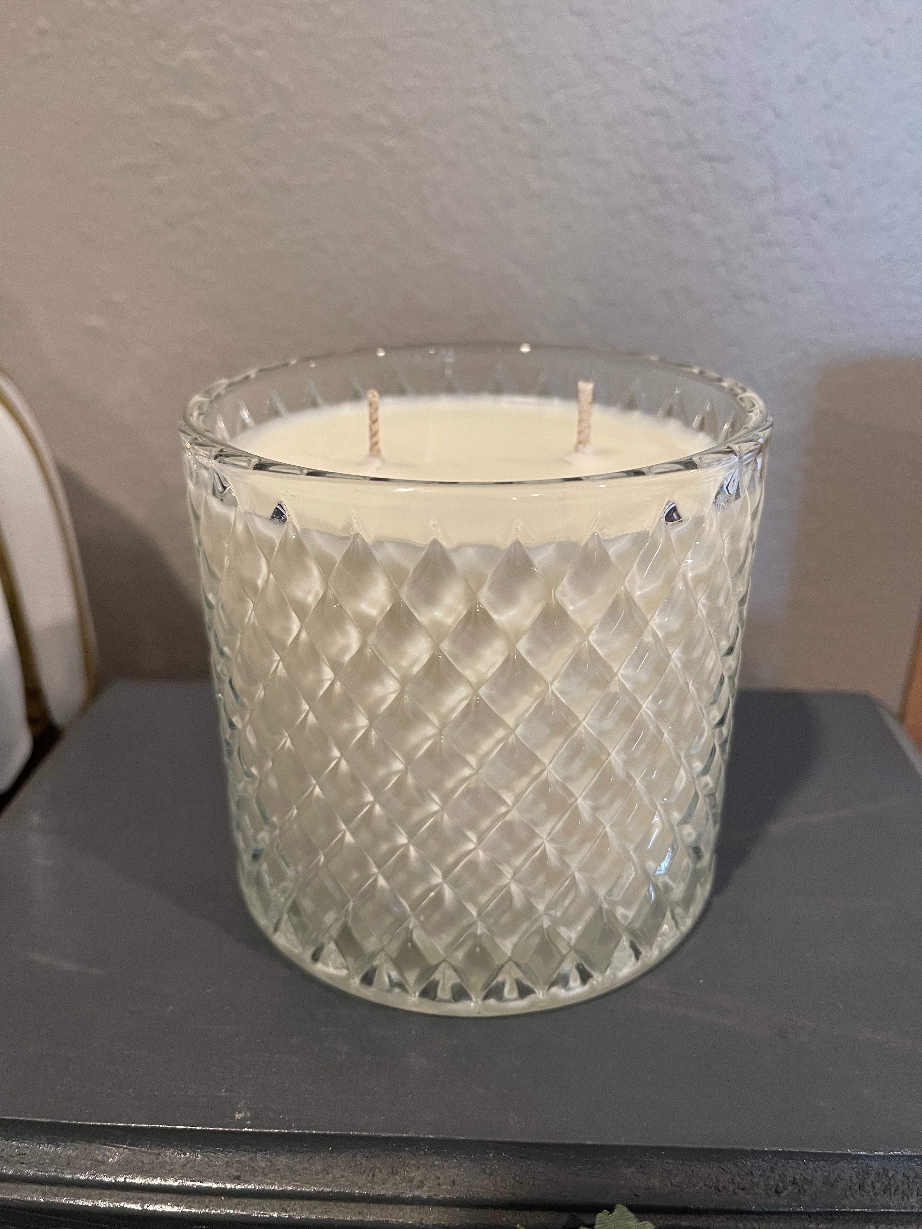 Clear Princess Candle Vessel & Lid - 15 oz